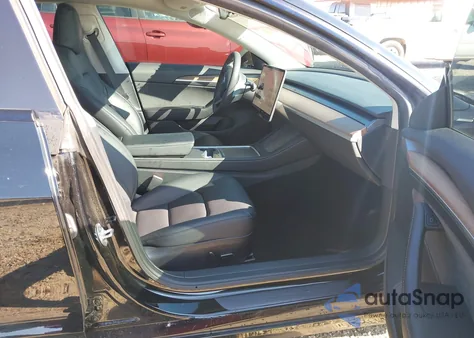 2023 Tesla Model 3 z USA, uszkodzony, nr VIN 5YJ3E1EA2PF505085